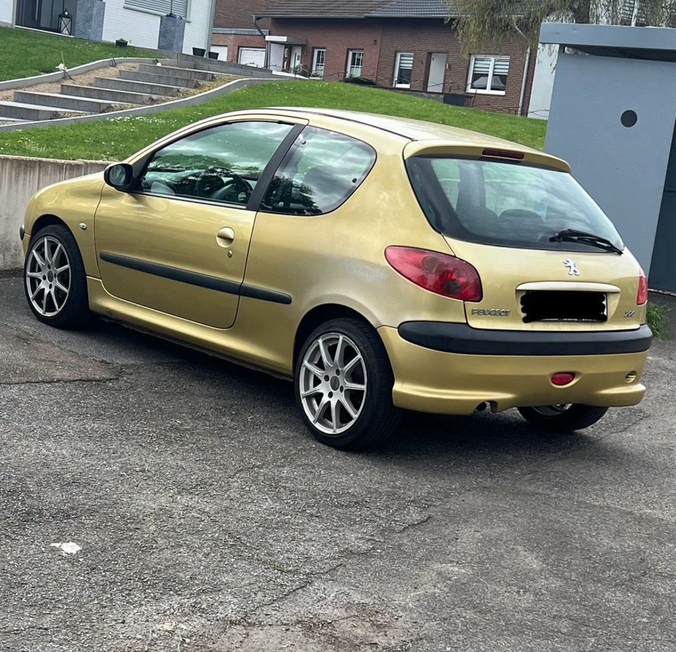 Peugeot 206 1,4 in Alsdorf