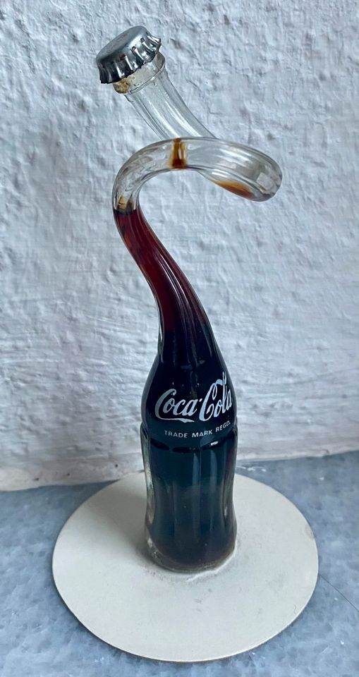 Miniatur Coca Cola Flasche in Berg