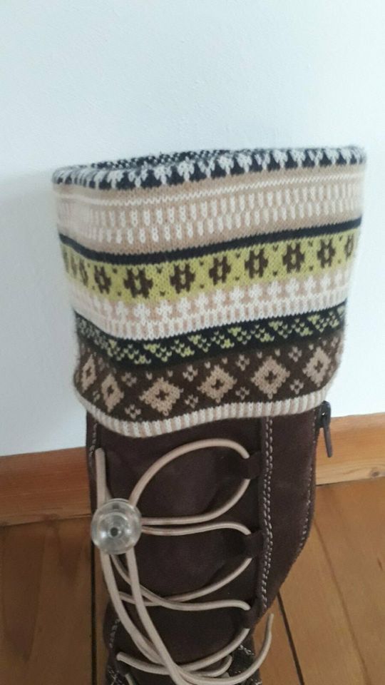 Damen Wildlederstiefel, gefüttert, Strickstulpe, Schnürapplikat. in Dalheim