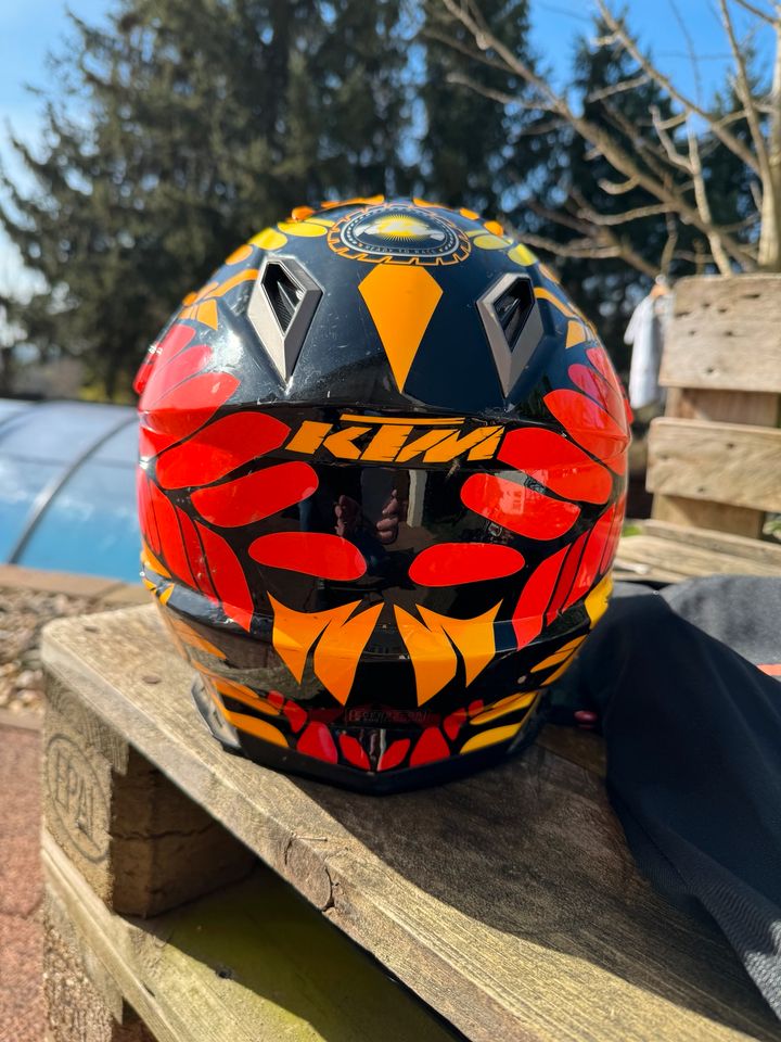 KTM Motocross Helm Carbon (Kinder) Gr. M in Lommatzsch
