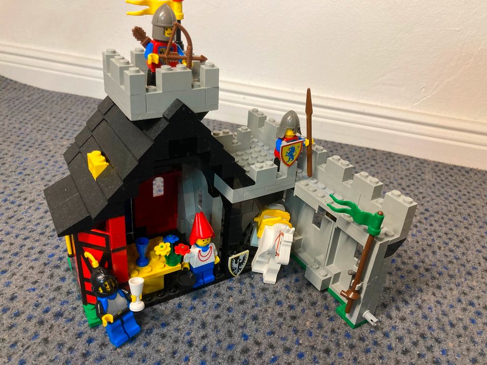LEGO Ritter Castle - Guarded Inn, Gasthaus, Knights (6067) mit  A in Bayreuth