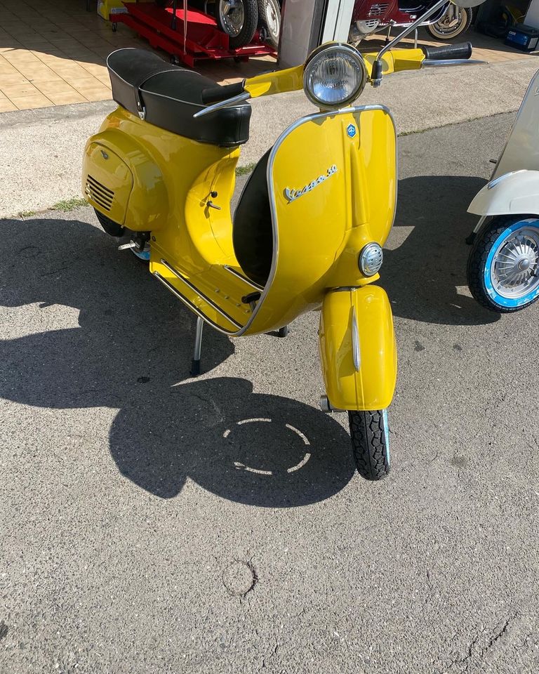 Vespa V50R bj80 Giallo Texas in Nürnberg (Mittelfr)