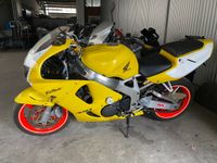 Honda CBR 900 RR SC33 Tank Auspuff Sitzbank Gabel Tacho Rad Motor Hannover - Misburg-Anderten Vorschau