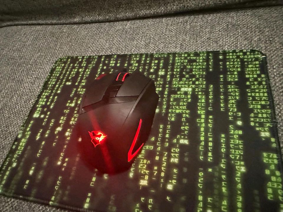 *GAMING SET*Trust wirelless gaming maus und isy gaming Tastature in Velbert