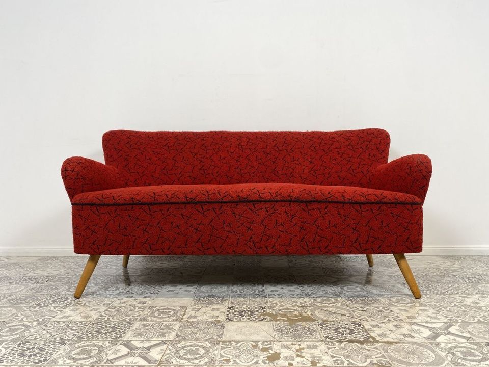 WMK Besonders schöne, rare und sehr gut erhaltene 50er Jahre rote Sitzgarnitur mit tollem Originalbezug und bequemen Federkernsitzen # Sofa Couch Sessel Sitzgruppe Mid-Century Vintage Rockabilly 60er in Berlin