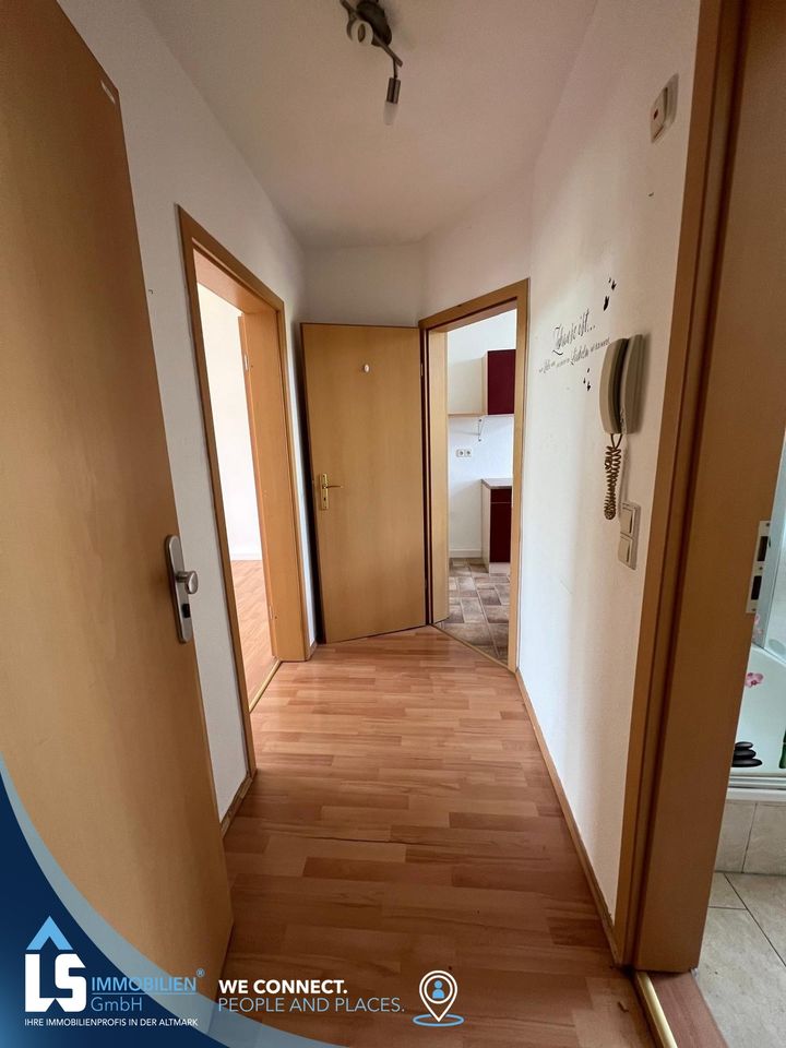 2 Raum  Wohnung mit Einbauküche zu vermieten in Osterburg