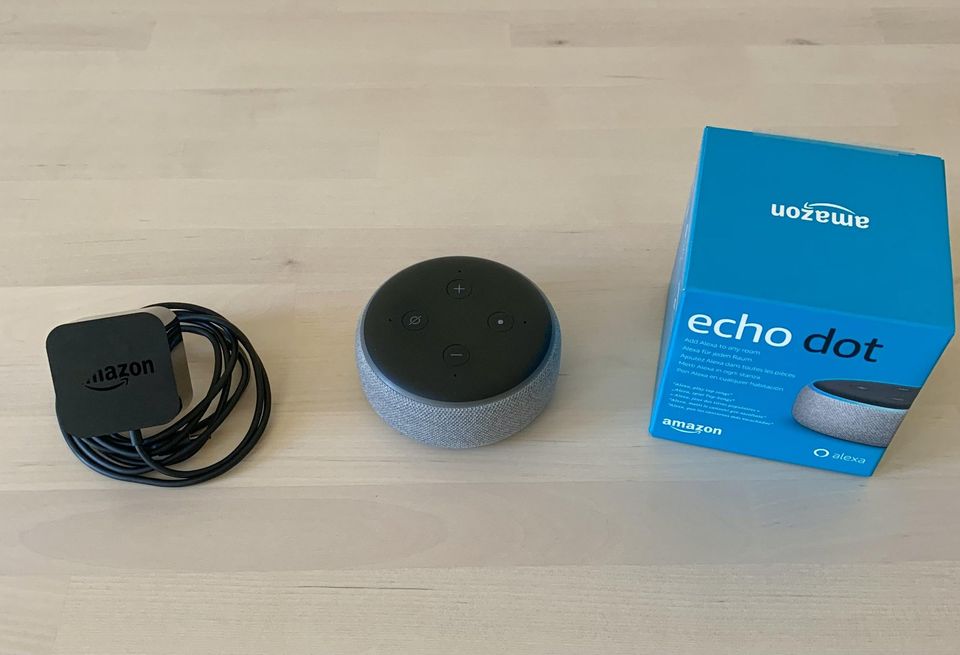 Amazon Echo Dot (3. Generation), hellgrau in Leipzig