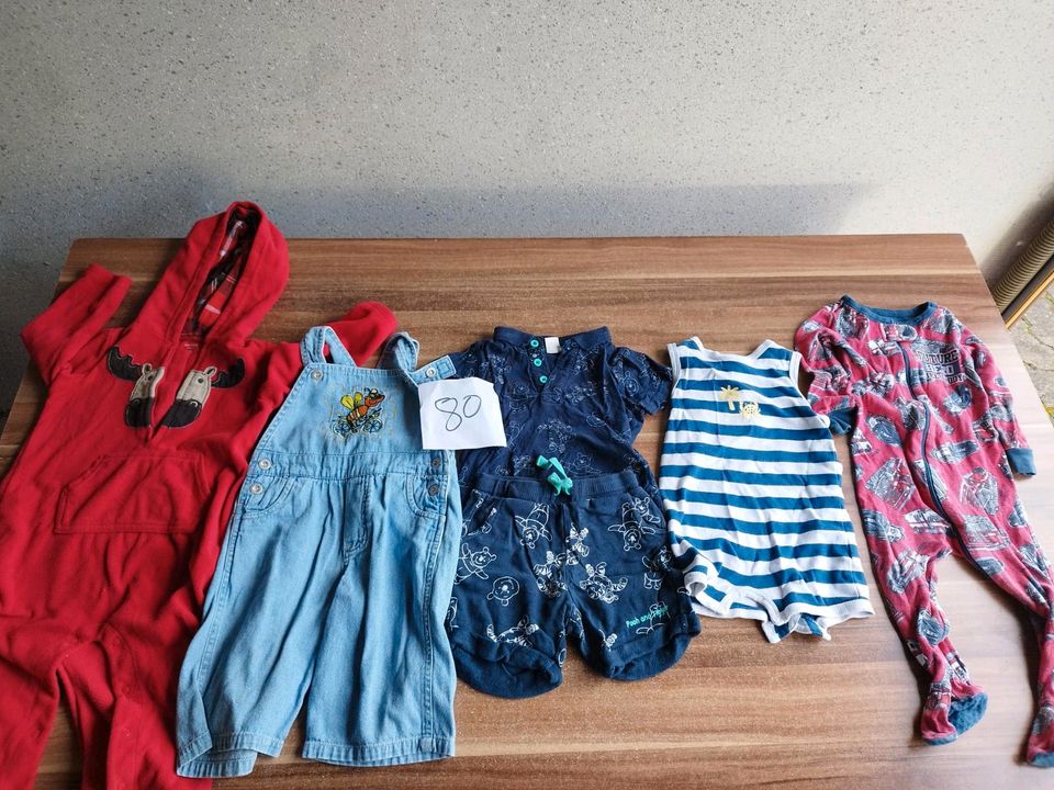 Kinderkleidung Größe 80 komplettes Paket junge in Schorndorf