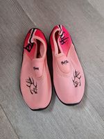 Mädchen Wasserschuhe Aquaschuhe Hot Tuna 32 rosa pink Nordrhein-Westfalen - Kreuztal Vorschau