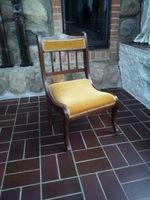 kleiner antiker Stuhl, mit Samtbezug, Holz Intarsien Niedersachsen - Seevetal Vorschau