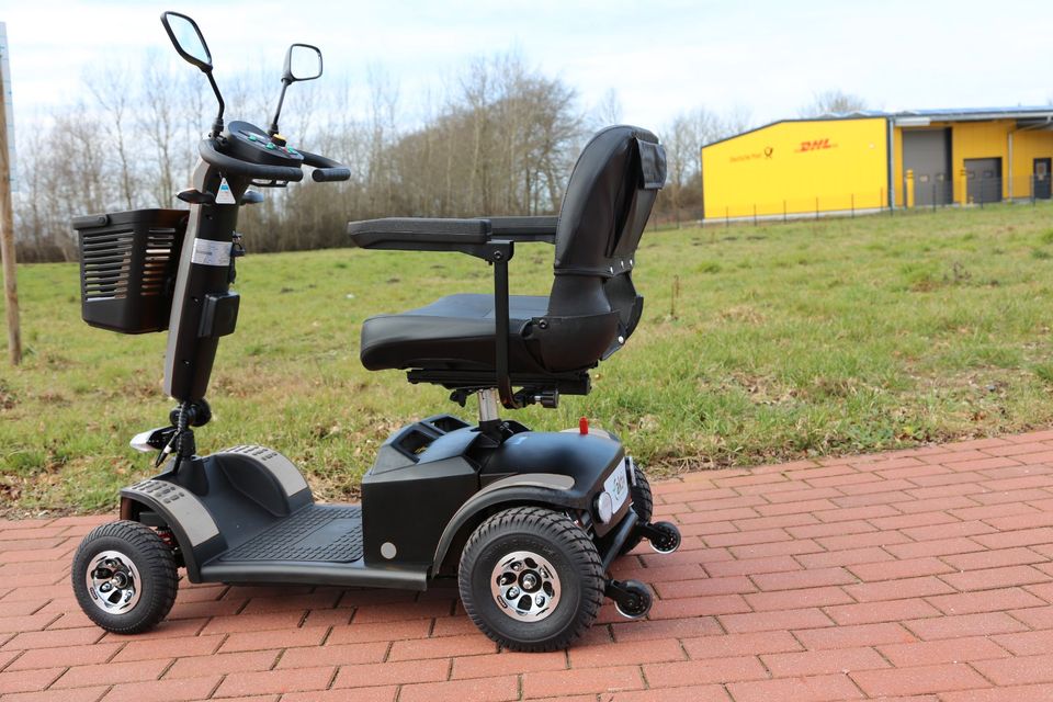 AVD Ibiza Elektromobil Seniorenmobil Elektroscooter E-Scooter in Malschwitz