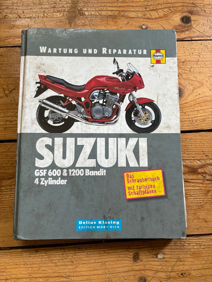 Reparaturhandbuch Suzuki GSF 600 & 1200 in Berlin