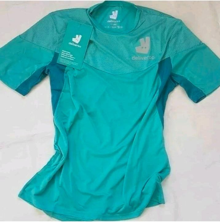 Deliveroo Short Sleeve in Bottrop