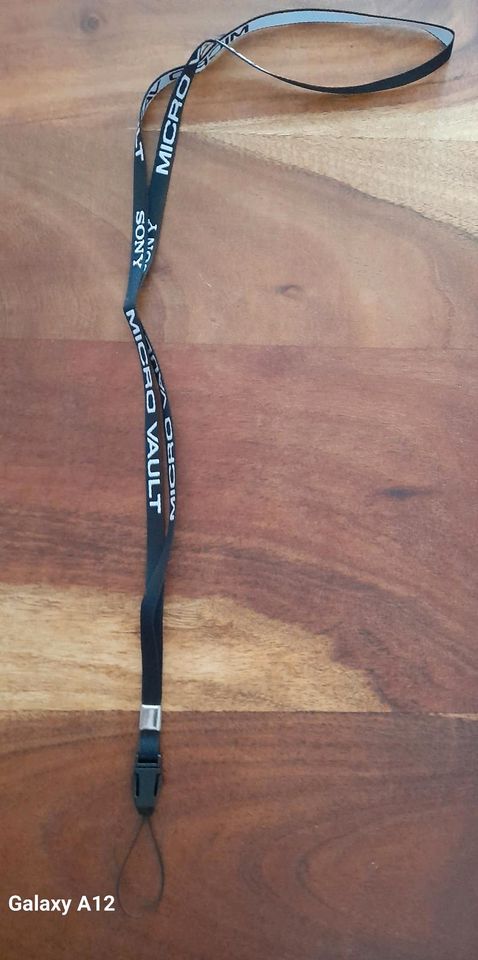 Sony Micro Vault   Handyband Lanyard  *NEU *Siehe Fotos Nur 4€ in Wunstorf