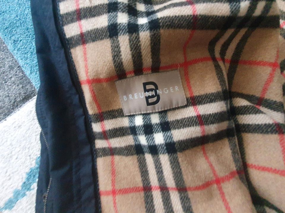 Burberry jacke fur frau M-L sehr gut in Pforzheim