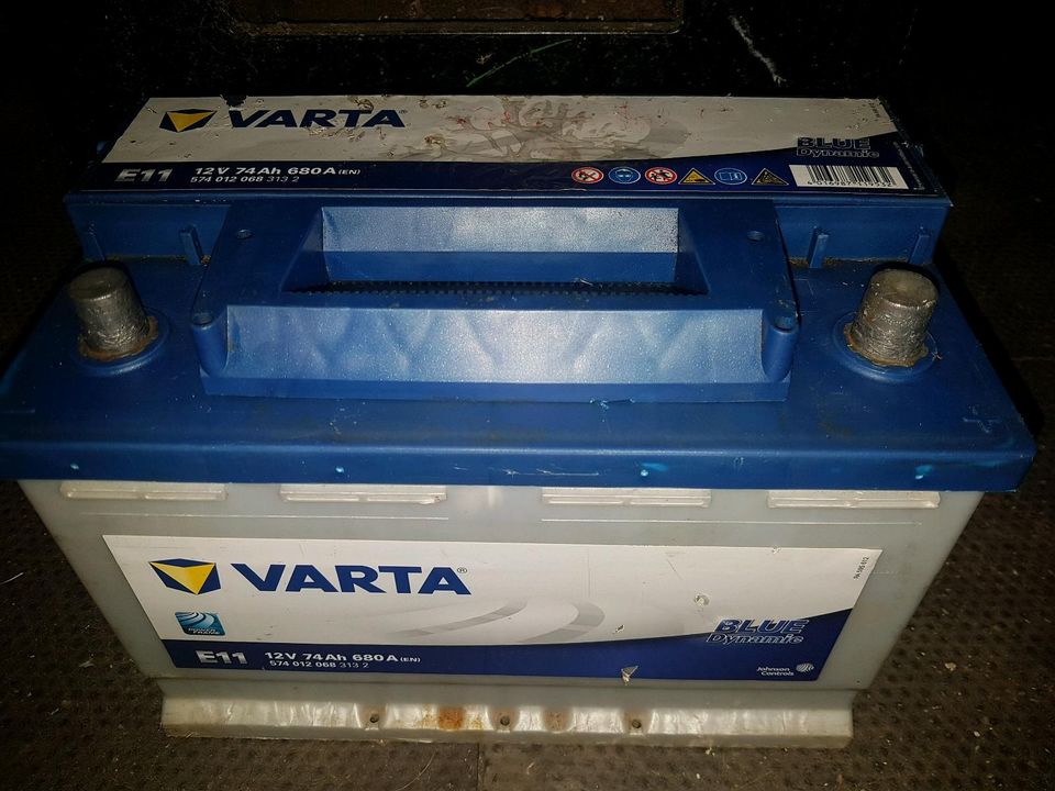 VARTA E11 Blue Dynamic Blei-Säure 74 Ah, 680 A, 12 V Batterie in  Schleswig-Holstein - Hanerau-Hademarschen, Ersatz- & Reparaturteile