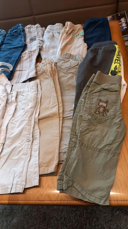 Kurze Hosen lange Jeanshosen Hosenpaket 80 86 in Karlskron