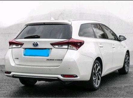 Toyota Auris Touring Sports Hybrid 1.8 Edition S full LED in Berlin