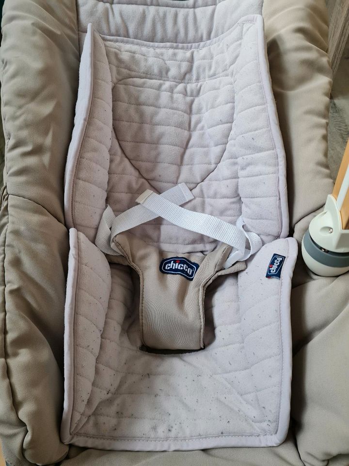 Chicco Baby Wippe mit Musik beige bis 6Mon/9kg in Hörselberg-Hainich