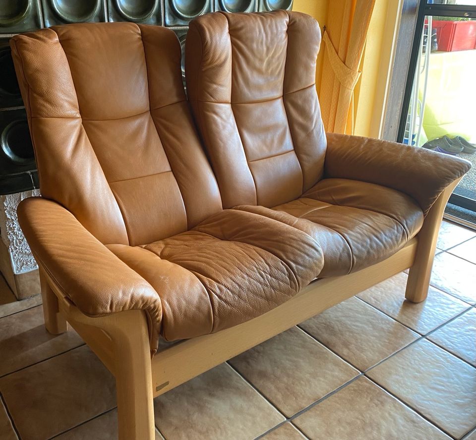 Stressless 2-Sitzer mit Relaxfunktion in Weidenbach