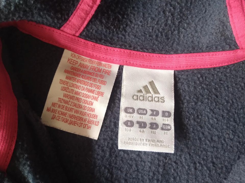 ADIDAS-Kapuzen-Sweatjacke Größe 104 in Haan