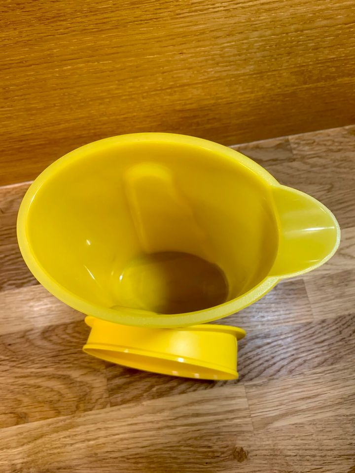 Tupperware Milchkanne Saftkanne 1 Liter Gelb Junge Welle in Herzebrock-Clarholz