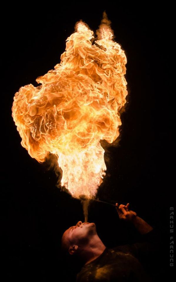 Künstler Geburtstagsfeier Firmenfeier Hochzeit Feuershow in Kaiserslautern