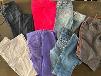 7 Hosen/ Jeans Gr. 134 Mädchen Sachsen - Werdau Vorschau