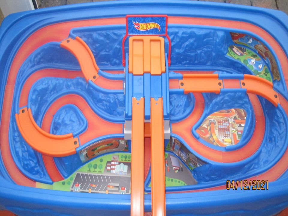 Hot Wheels Car & Track Spieltisch Aachen/Bonn in Aachen