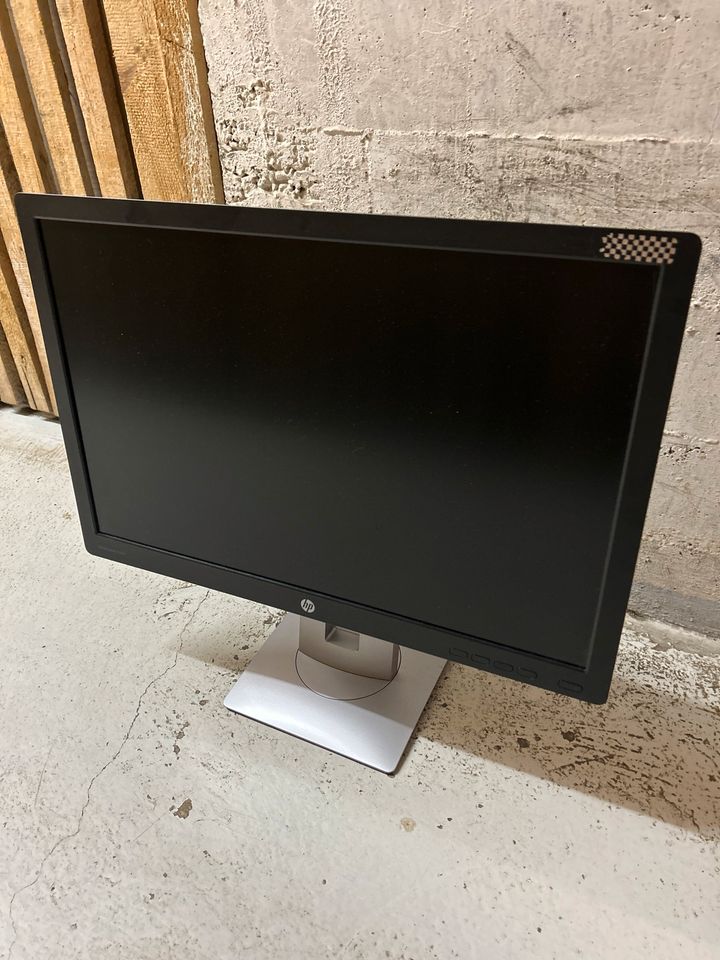 5 x HP Monitore / Bildschirme in Asperg