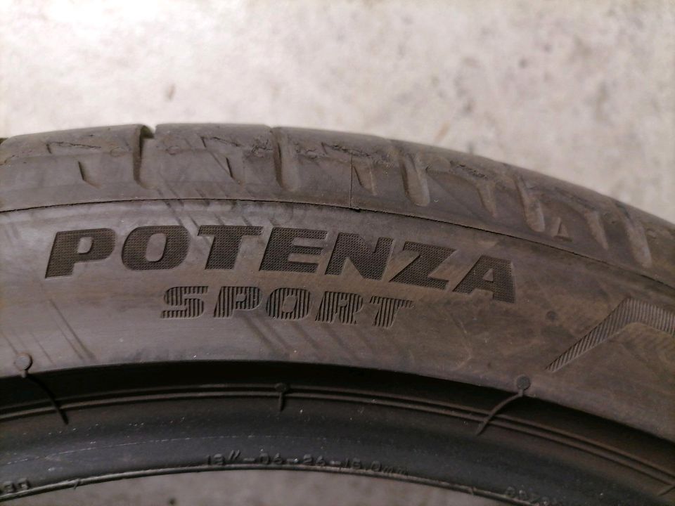 6,2 mm / 2021 / Bridgestone - 2x 225/40 R18 92Y Sommerreifen in Böblingen