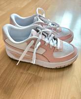 Puma Sneaker Größe 38.5 Nordrhein-Westfalen - Hövelhof Vorschau