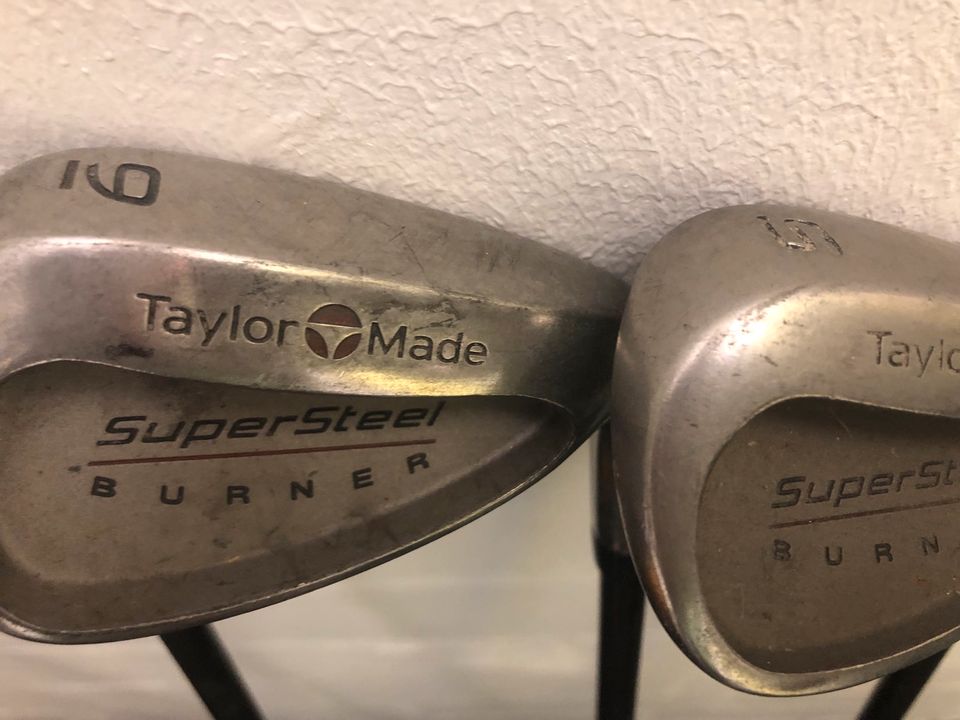 Taylor Made Eisen und Callaway Driver Golfschläger in Dollern