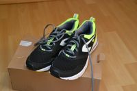 Sportschuhe,2 Jahre alt,sehr wenig getragen,Größe 43,Preis 15 EUR Nordrhein-Westfalen - Mülheim (Ruhr) Vorschau