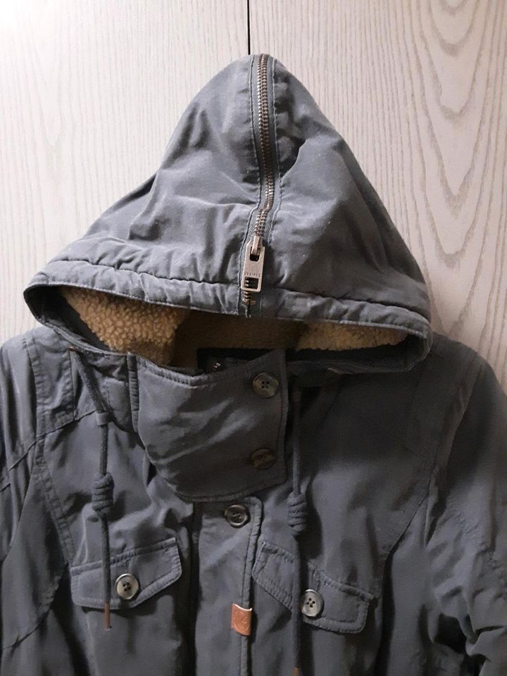 Gr.S Parka von Desires in Dresden