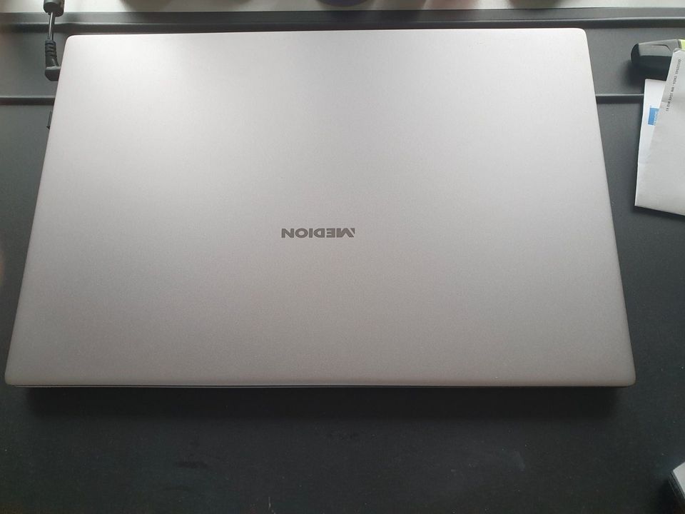 Medion Akoya Laptop Notebook E 17201 MD61425 in Kreuzau