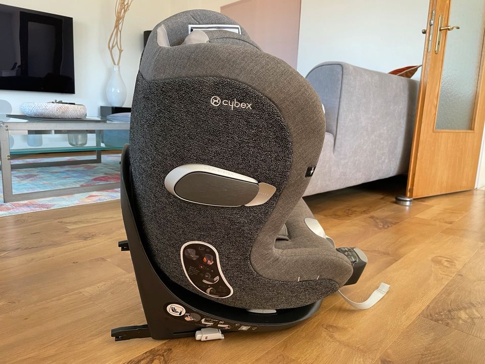 Cybex Sirona Z+ Kindersitz mit 360° Base - Grau in Heilbronn