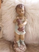 Alt/antik Figur Kind mit Hase/Shabby/Brocante Nordrhein-Westfalen - Borken Vorschau