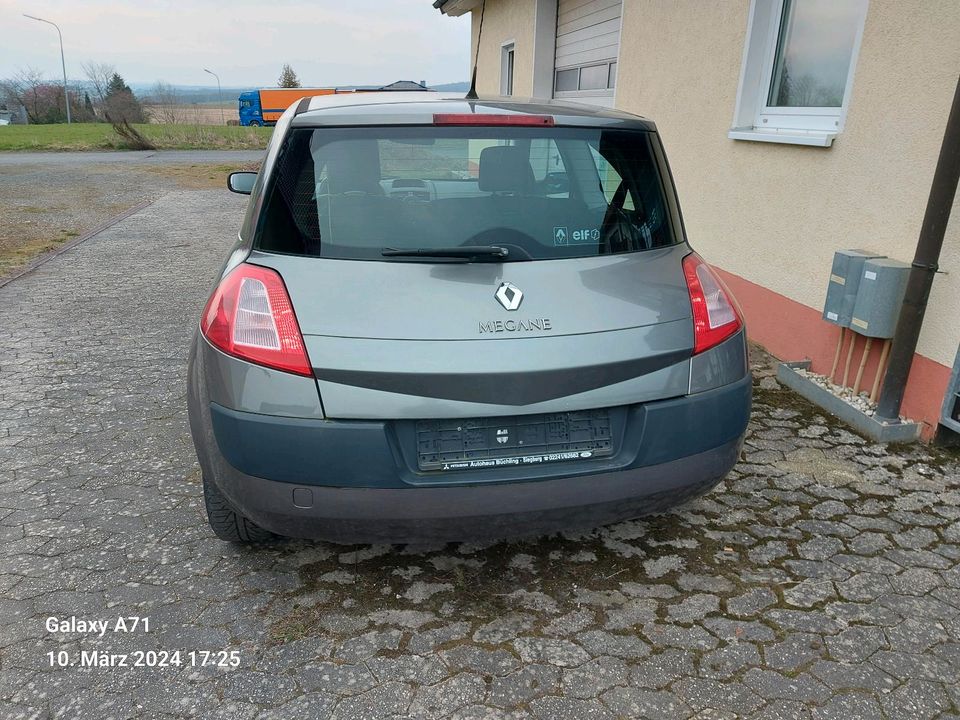 RENAULT MEGANE  - FÜR ERSATZTEILE in Elz