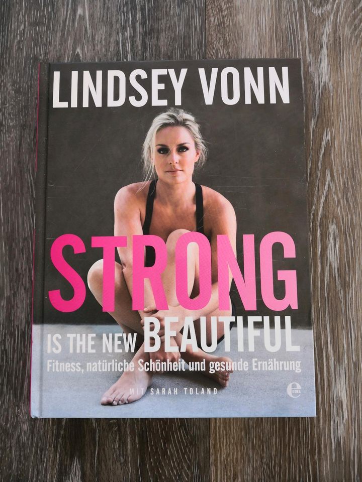 Buch Fitness Lifestyle Strong von Lindsey Vonn in Stade