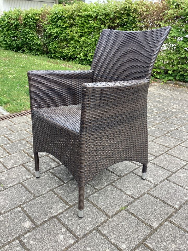 Gartenmöbelset Fabrikat MBM, Tisch mit vier Stühlen in Waldshut-Tiengen