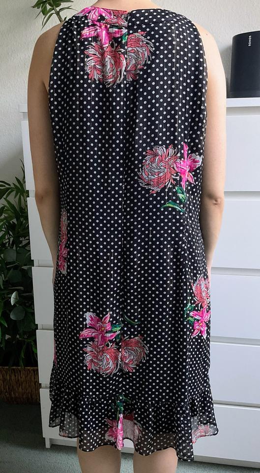 XXX Neues Kleid von S. Oliver Black Label Größe 42/44 XXX in Nußloch
