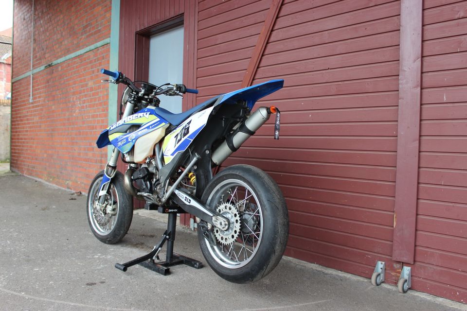 Husaberg TE 300 Supermoto wie KTM EXC Husqvarna in Stadthagen