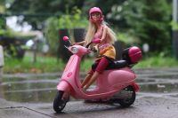 Barbie Puppe (mit Motorrad + Helm) Harburg - Hamburg Eißendorf Vorschau