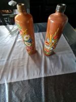 2 Retro Snaps Flaschen HANDBEMALT ca  28 cm Hoch  Je 10€ Niedersachsen - Oldenburg Vorschau