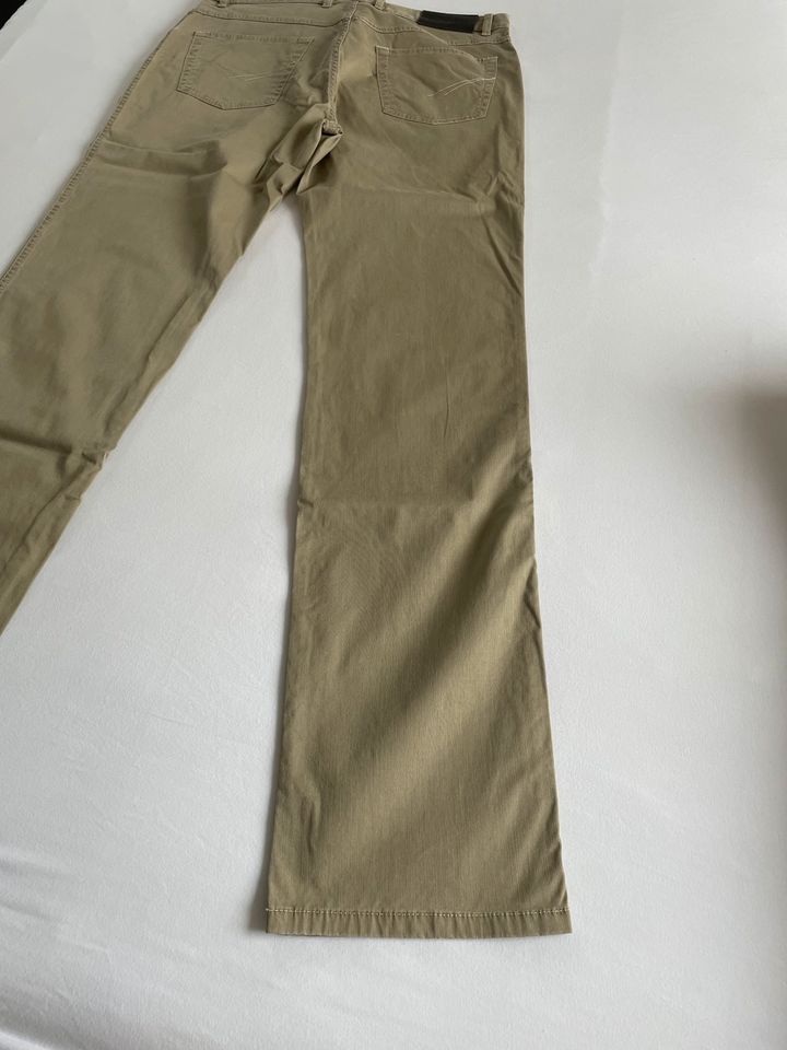 Ecosse Hose W34 L36 beige wie NEU in Frankfurt am Main