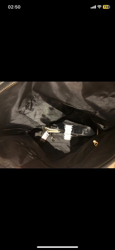 Versace Tasche Reisetasche Trainingstasche Gold Schwarz Frauen in Werder (Havel)