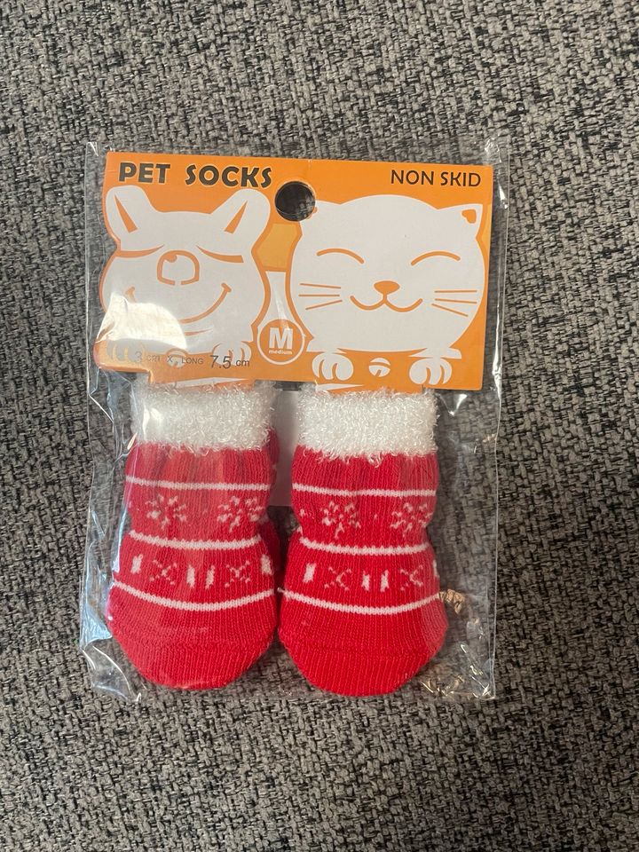 NEU Socken für Haustiere Nikolaus Weihnachten Hunde Katzen rot in Regensburg