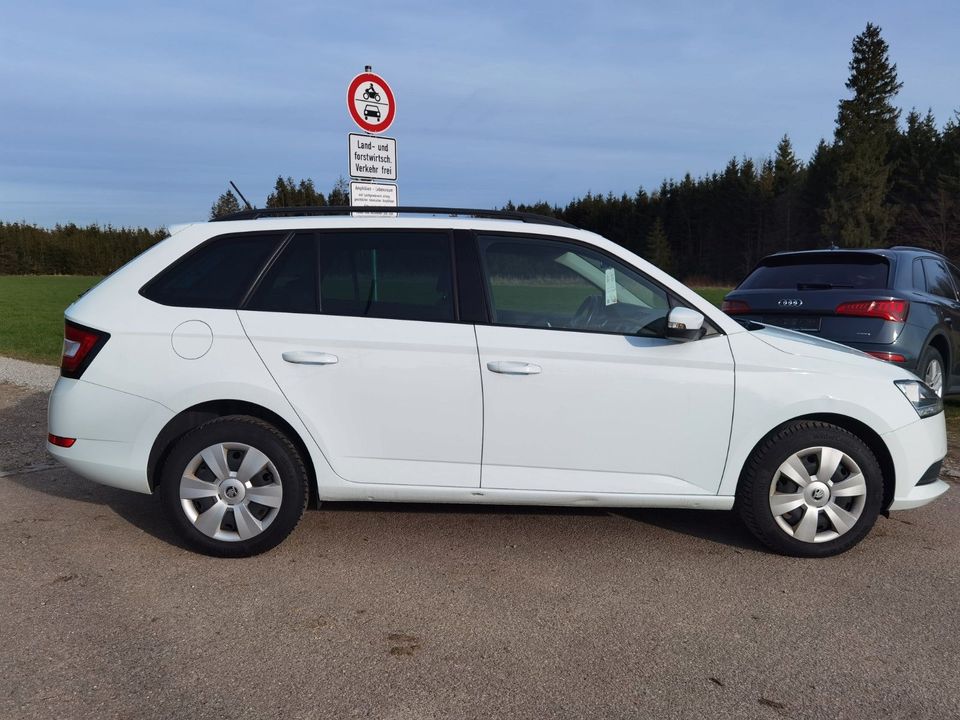 Skoda Fabia Combi Ambition in Welden