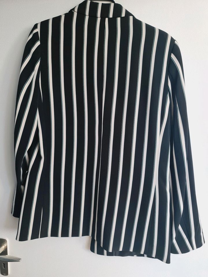 H&M Klassiche Damen Blazer 38 gestreift Boho in Köln